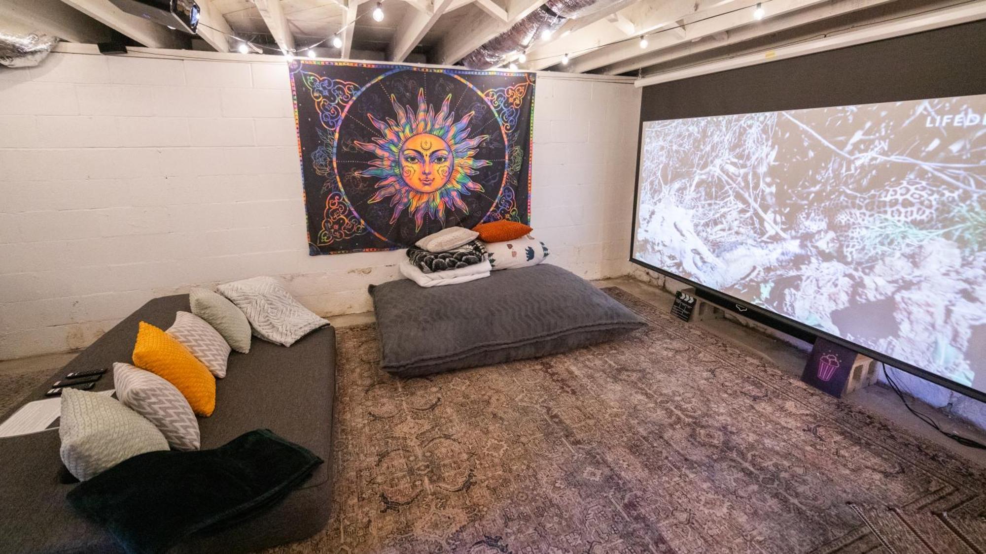 Reno'S Biggest Little House - Cozy Home Theatre Exterior foto